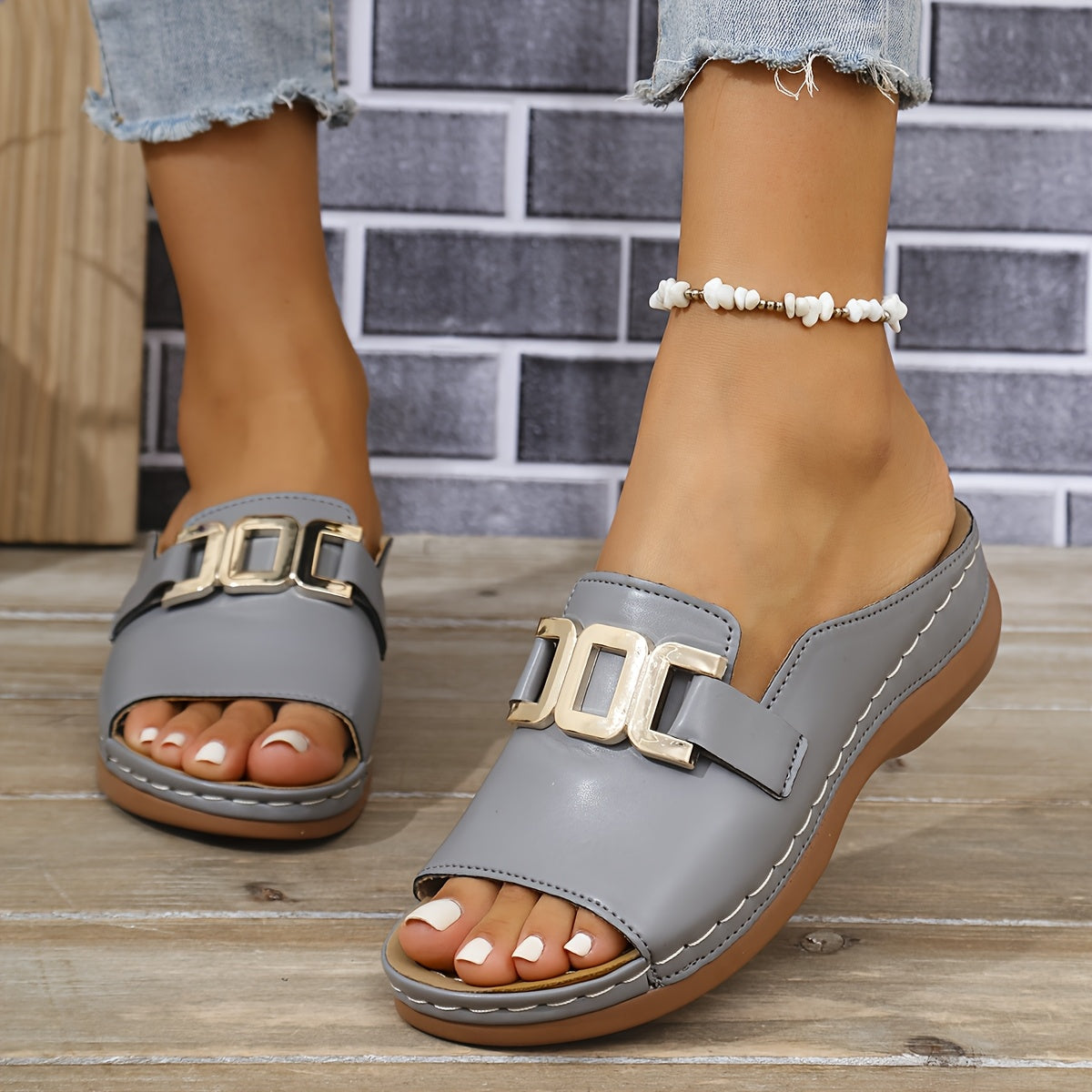 Cordelia | Women's Cushioned Buckle Sandals